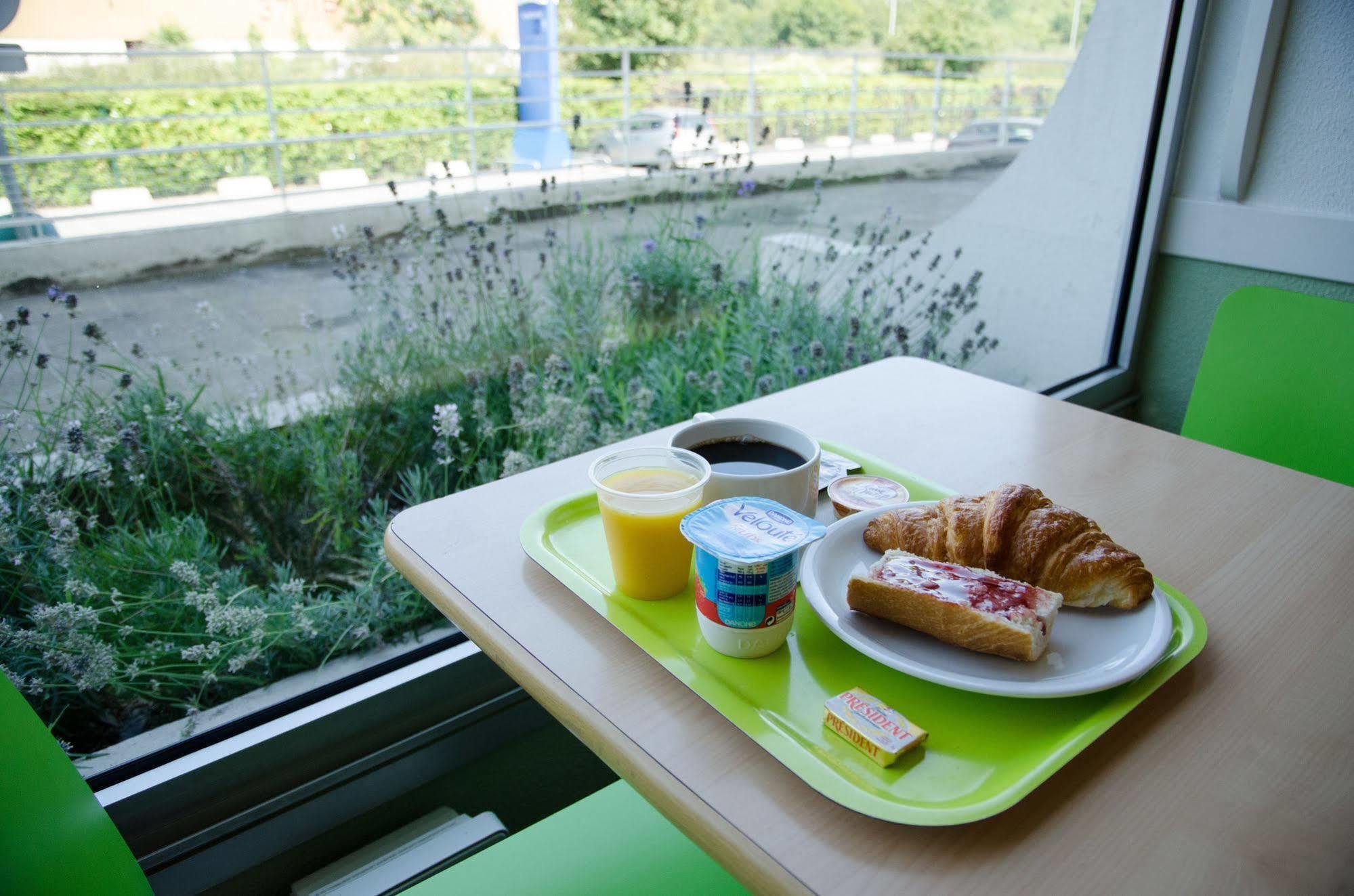 Ibis Budget Aeroport Le Bourget Garonor Le Blanc-Mesnil Bagian luar foto