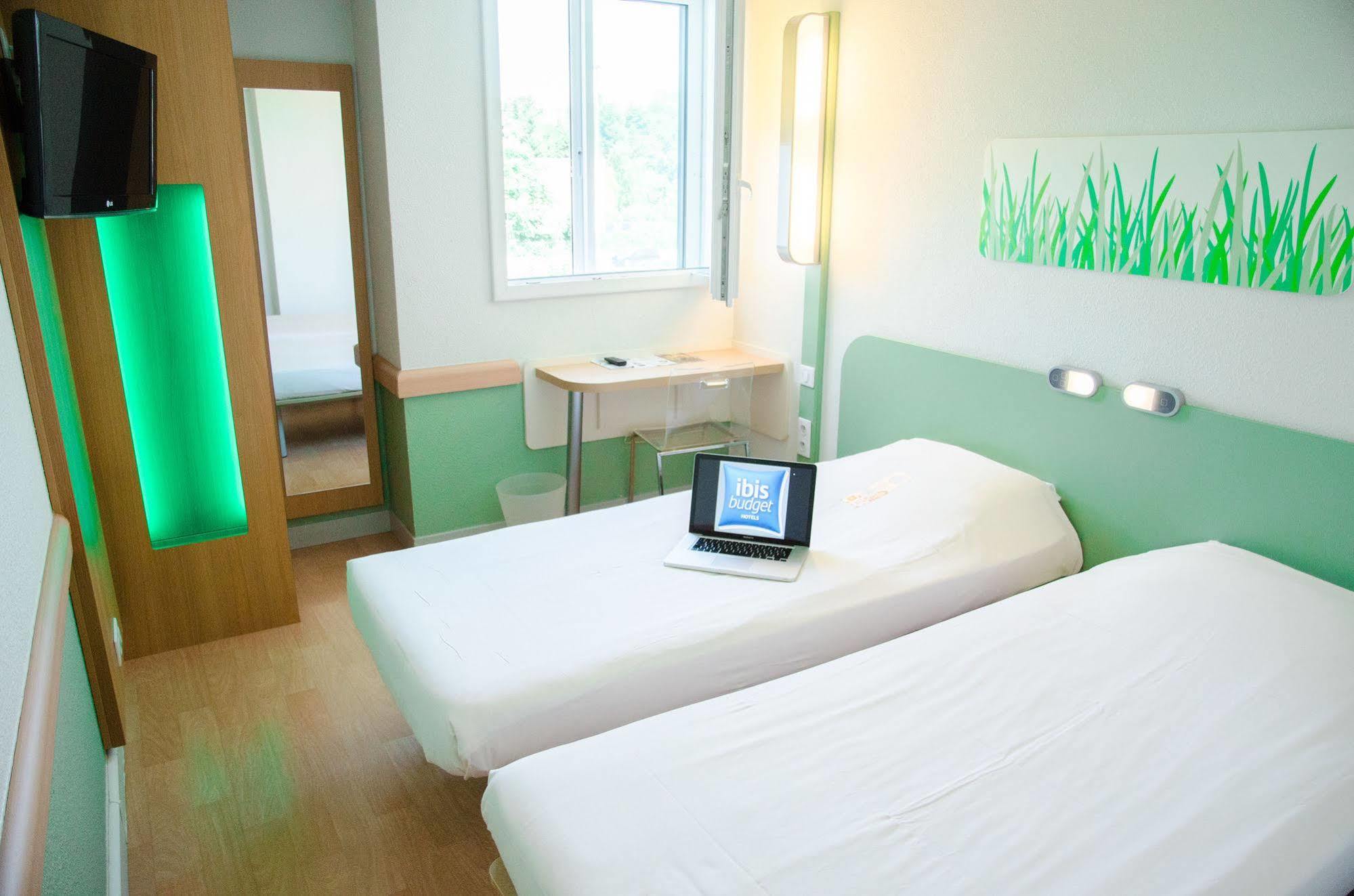 Ibis Budget Aeroport Le Bourget Garonor Le Blanc-Mesnil Bagian luar foto