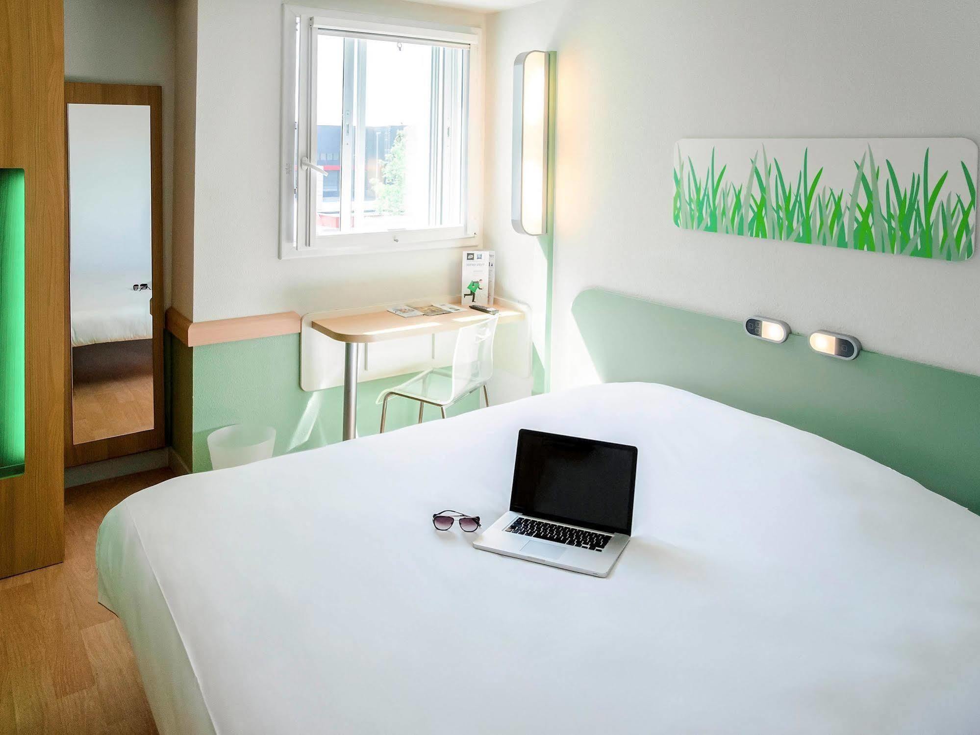 Ibis Budget Aeroport Le Bourget Garonor Le Blanc-Mesnil Bagian luar foto