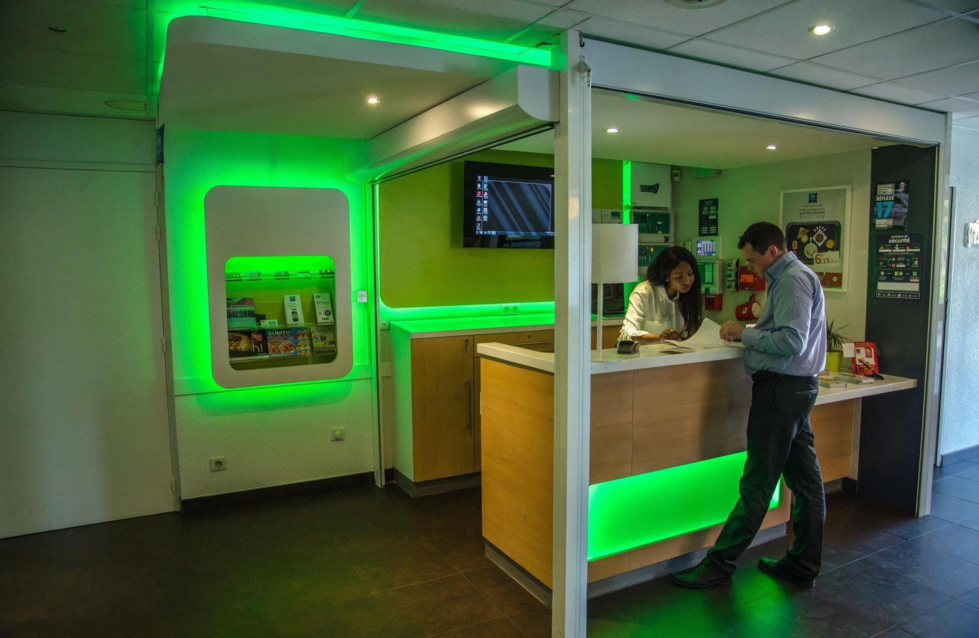 Ibis Budget Aeroport Le Bourget Garonor Le Blanc-Mesnil Bagian luar foto